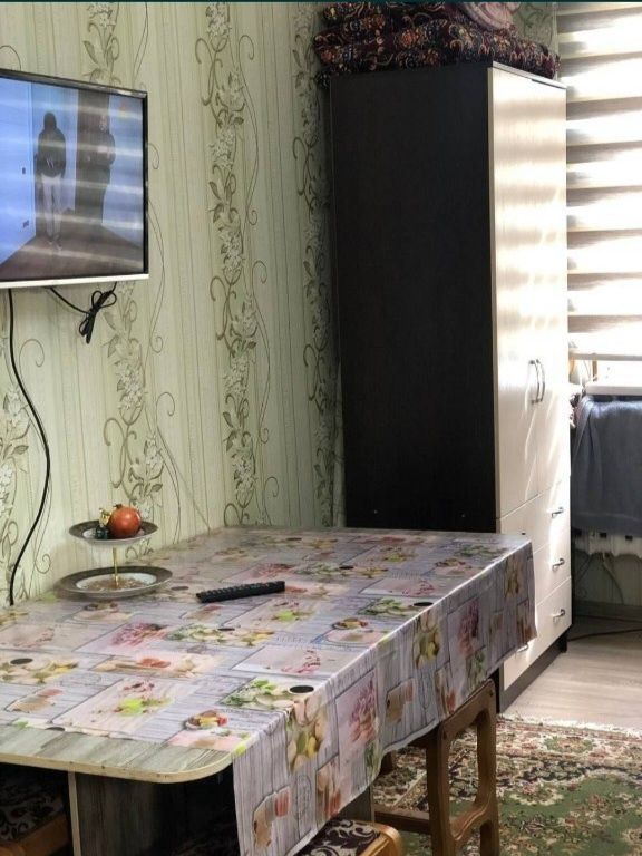 Qizlarga 1 xonalik uy ijaraga beriladi