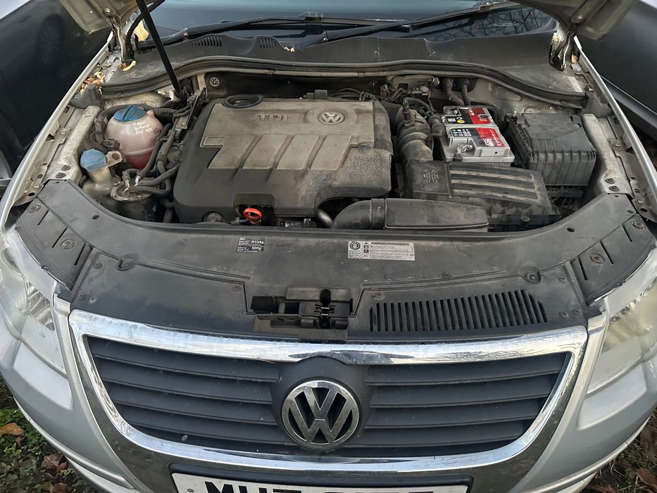 Vw Passat B6 2.0tdi Euro 5 Adus recent vopsea originală Volan dreapta