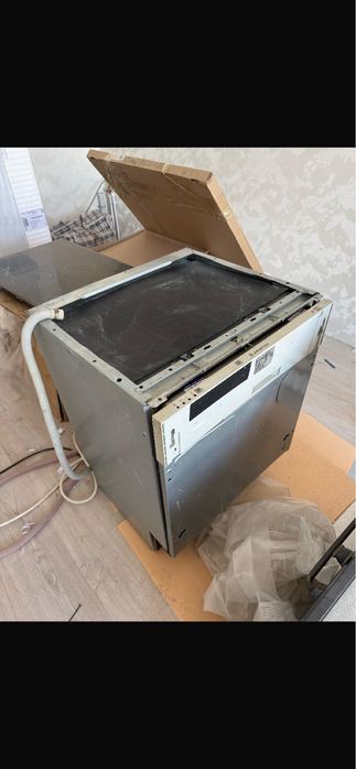 Продам посудомоечную машину