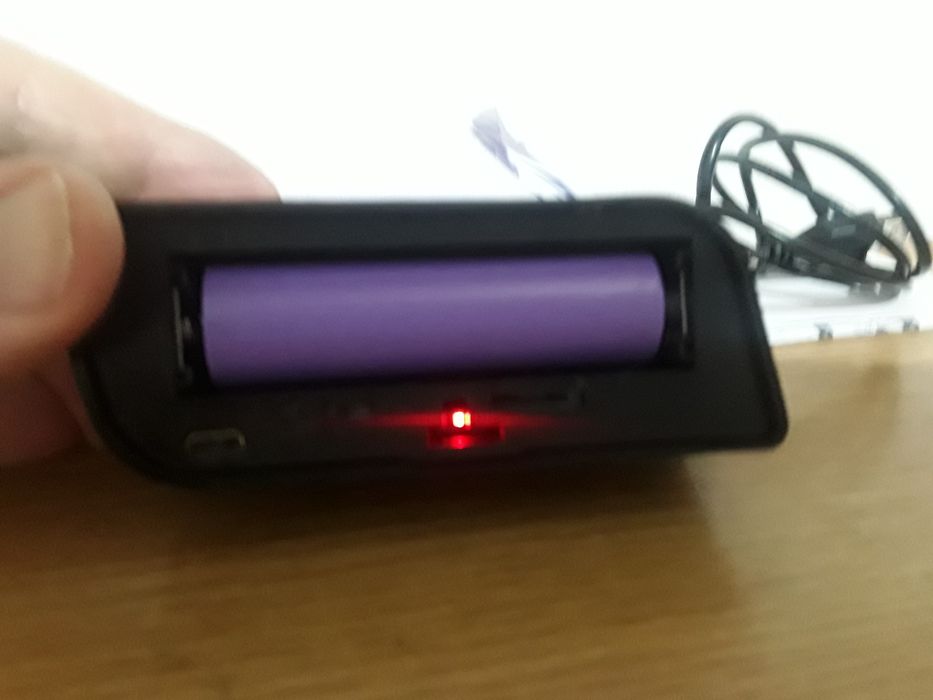 Mini cameră de spionaj tip ceas.