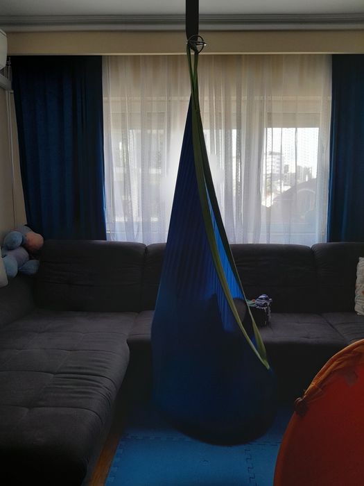 Hamac tip lacrima (cuib) suspendat