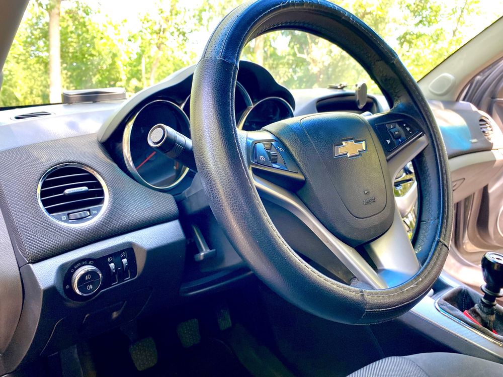 Vând Chevrolet Cruze 2.0 Turbo / 2012 / sunt proprietar de 3 ani !