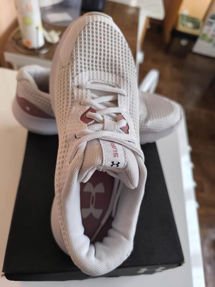 Дамски маратонки Under Armour