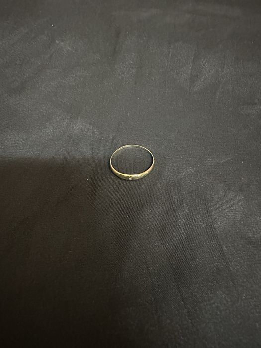 Inel din aur de 8k cu diamant