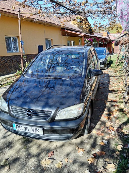 Opel Zafira +Dacia Logan