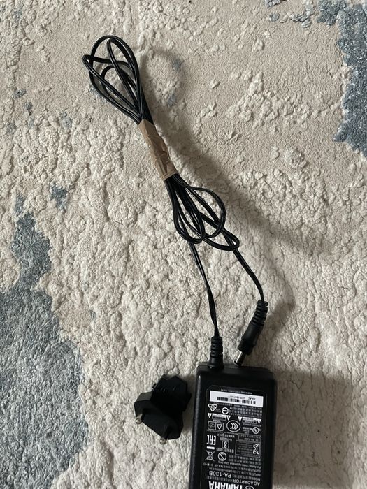 Pian Yamaha piaggero NP-12B