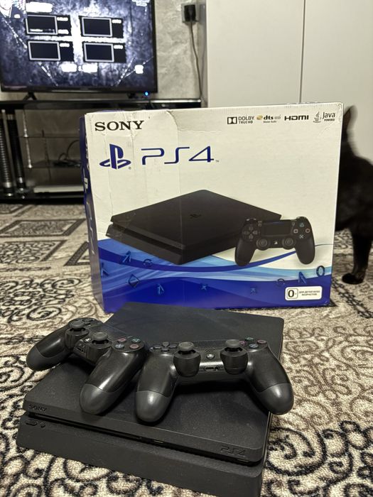 Продам PS4 slim