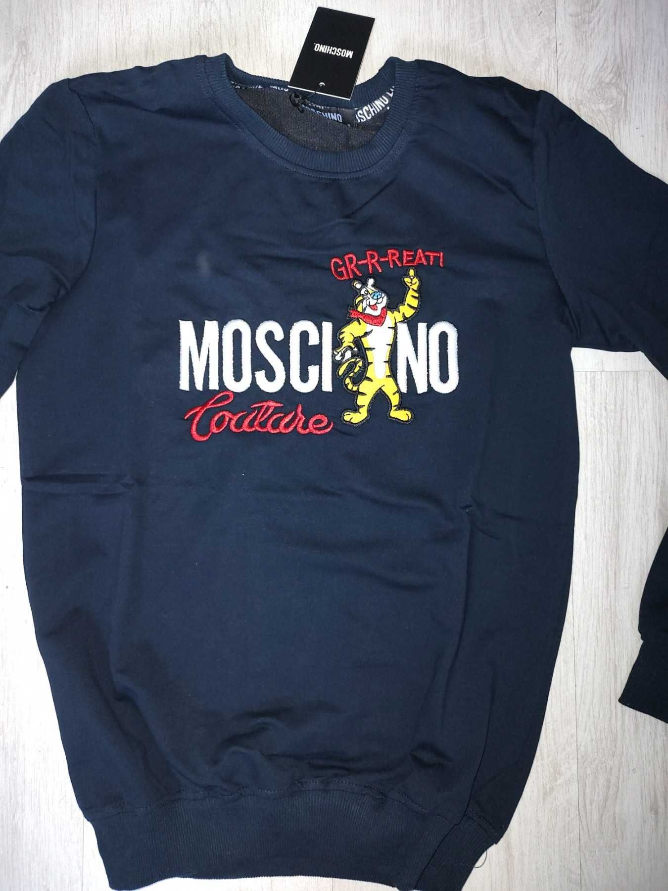 Moschino нова унисекс блуза с етикет Tony the tiger