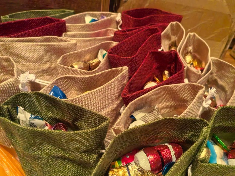 Новогодние подарки, сладости и подарки на Новый Год для детей