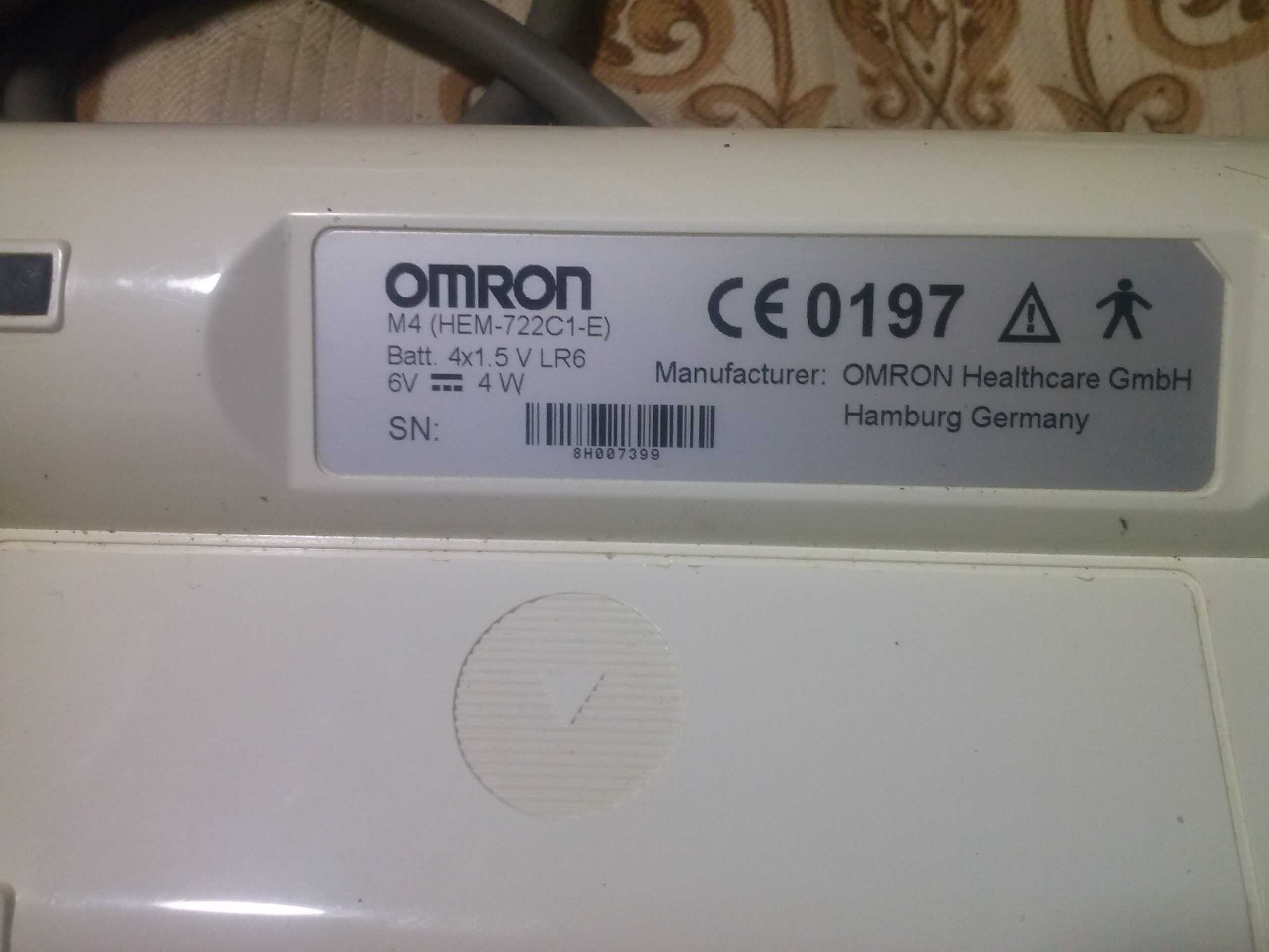 Тонометр OMRON M4.