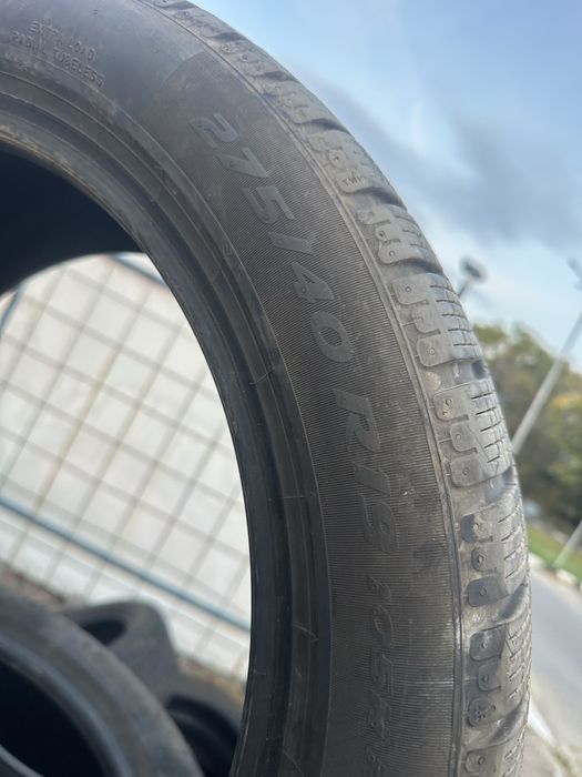 275/40/19-Pirelli