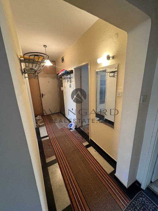 оф.23877 Обзаведен тристаен/ Стария град