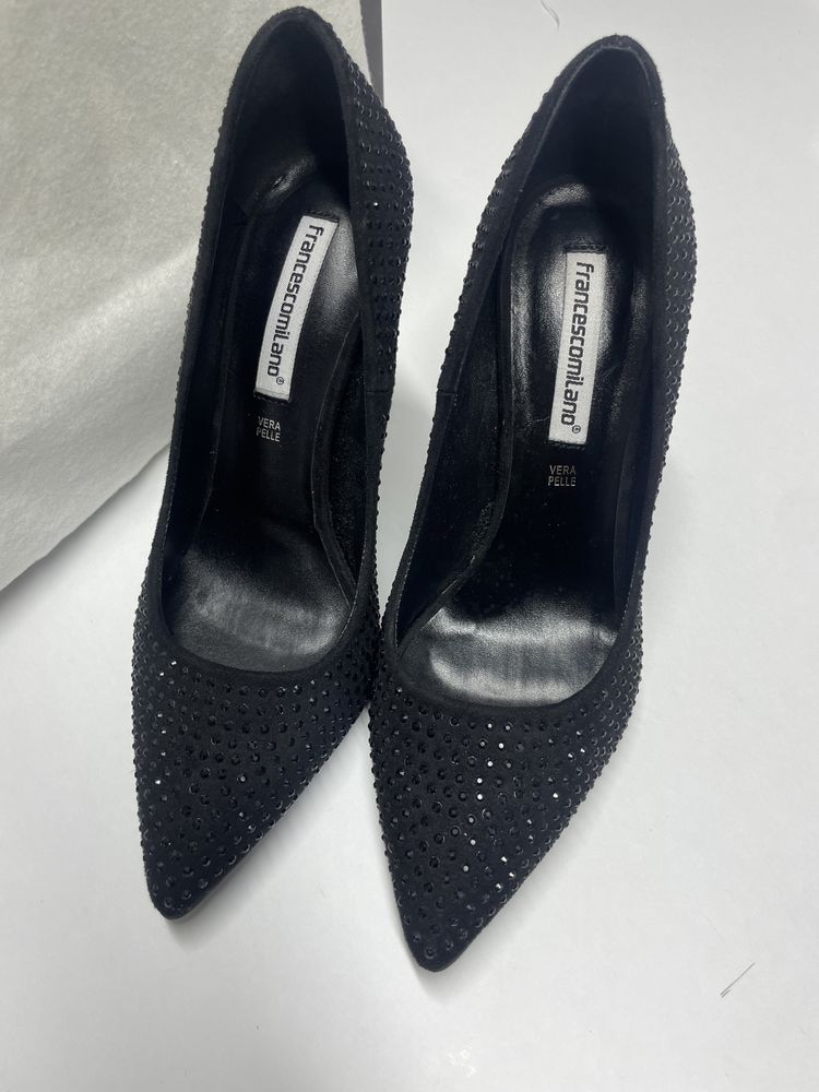 Обувки с ток черни с камъни Francescomilano