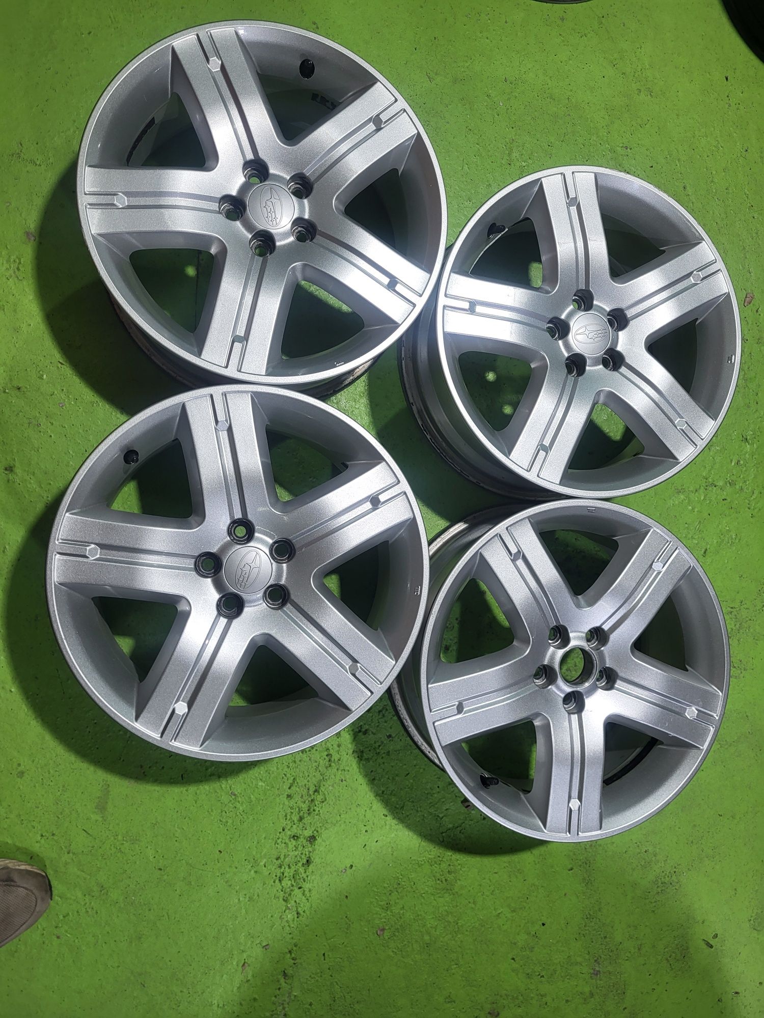 17 5x100 Subaru лети джанти 5х100 субару