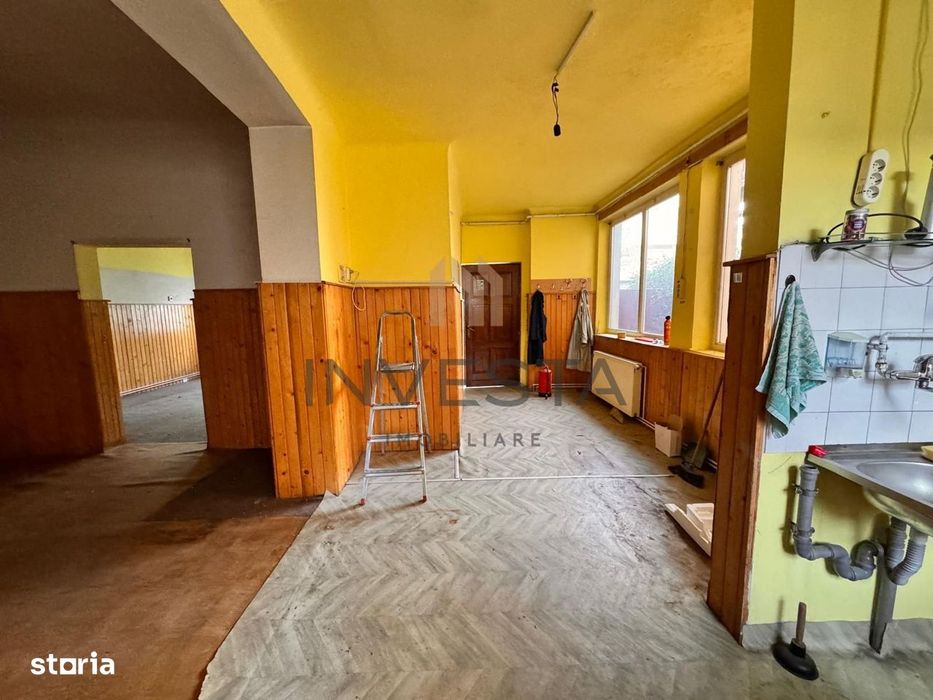 Casa zona centrala -in apropiere de The Office - teren 582 mp