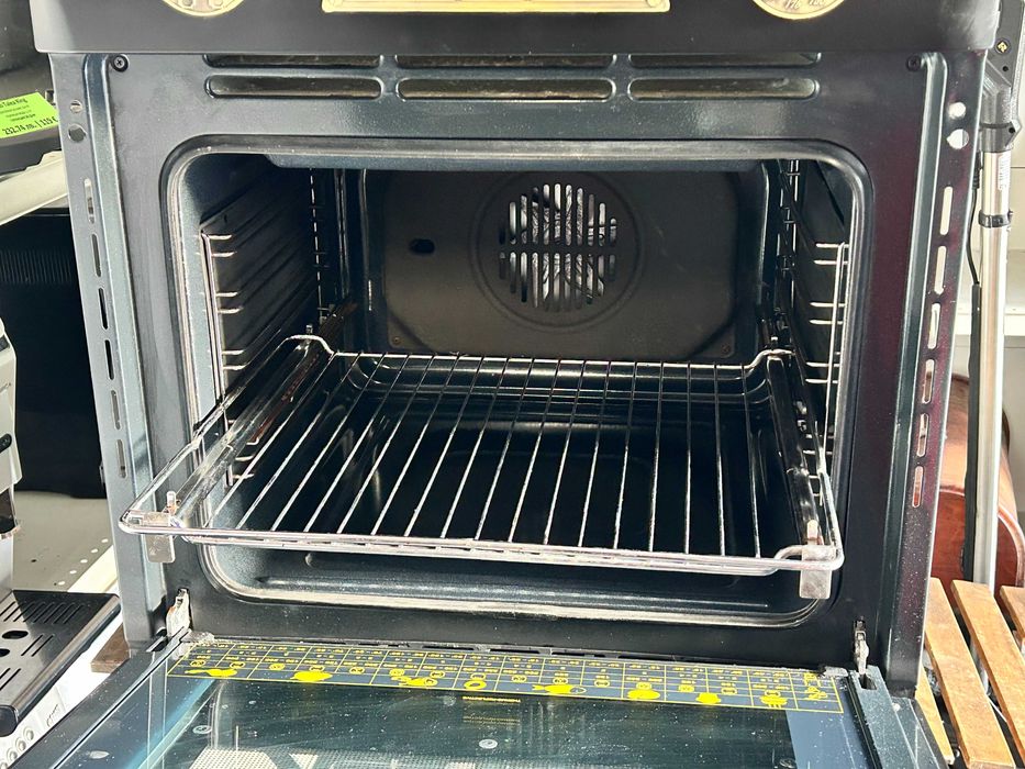 Фурна за вграждане Kaiser Empire в ретро стил