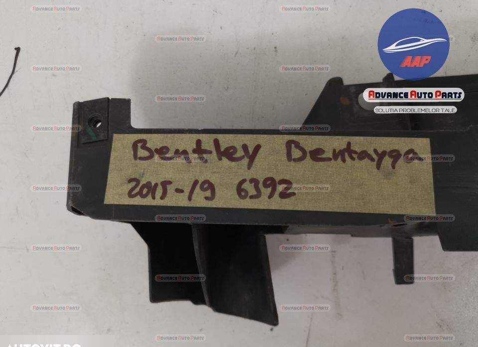 Бентли Бентайга / Bentley Bentayga Оригинален въздушен дефлектор в доб