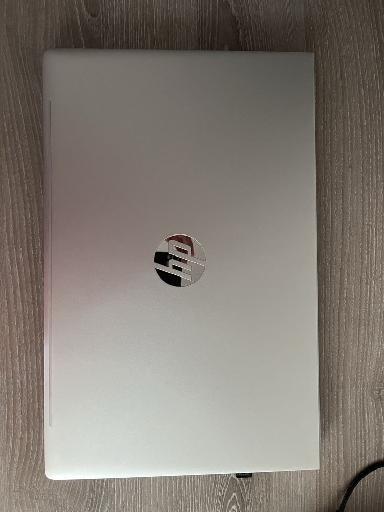 Laptop hp i7 nou