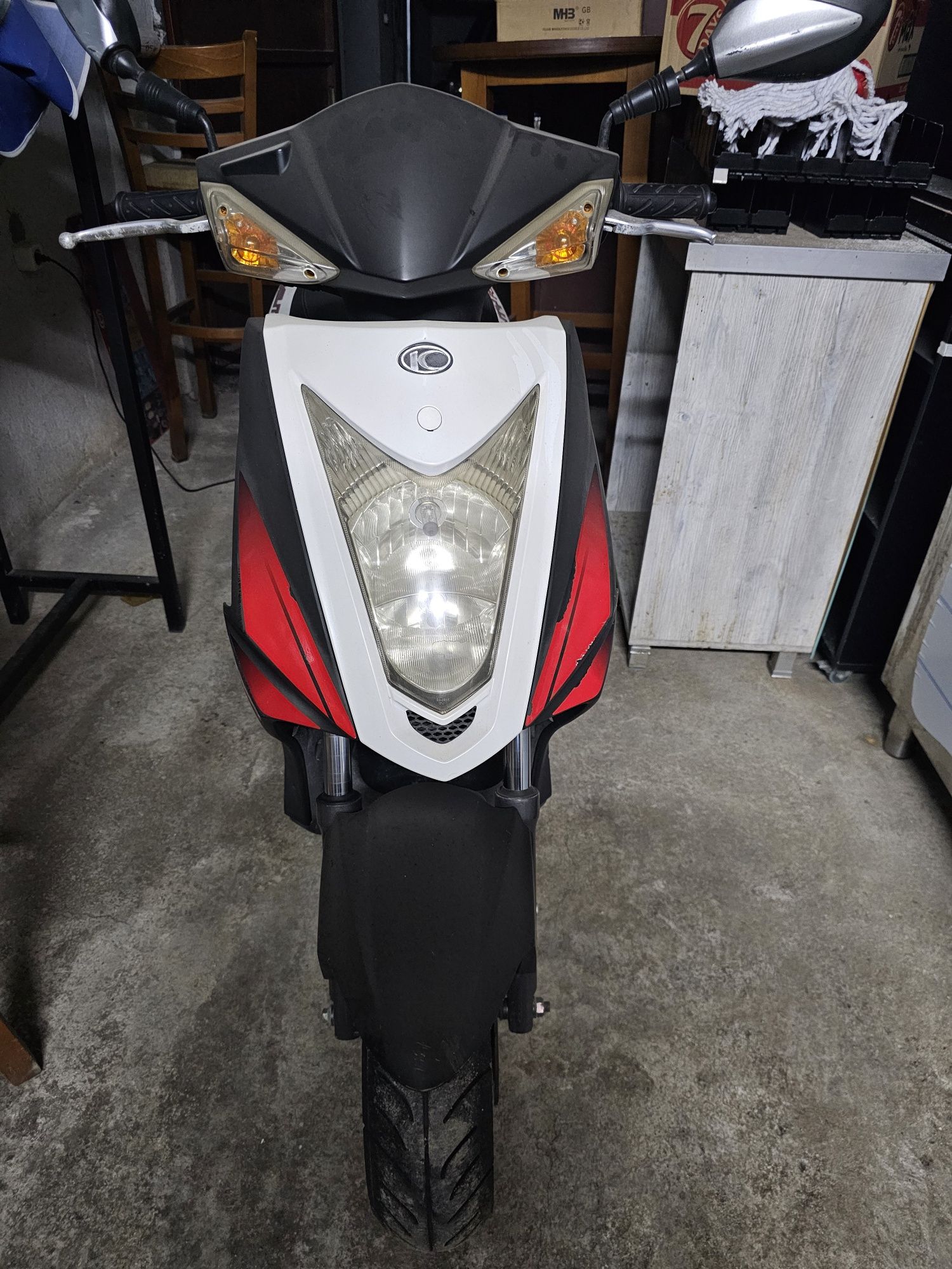 Мотоциклет / Скутер Kymco Agility Rs