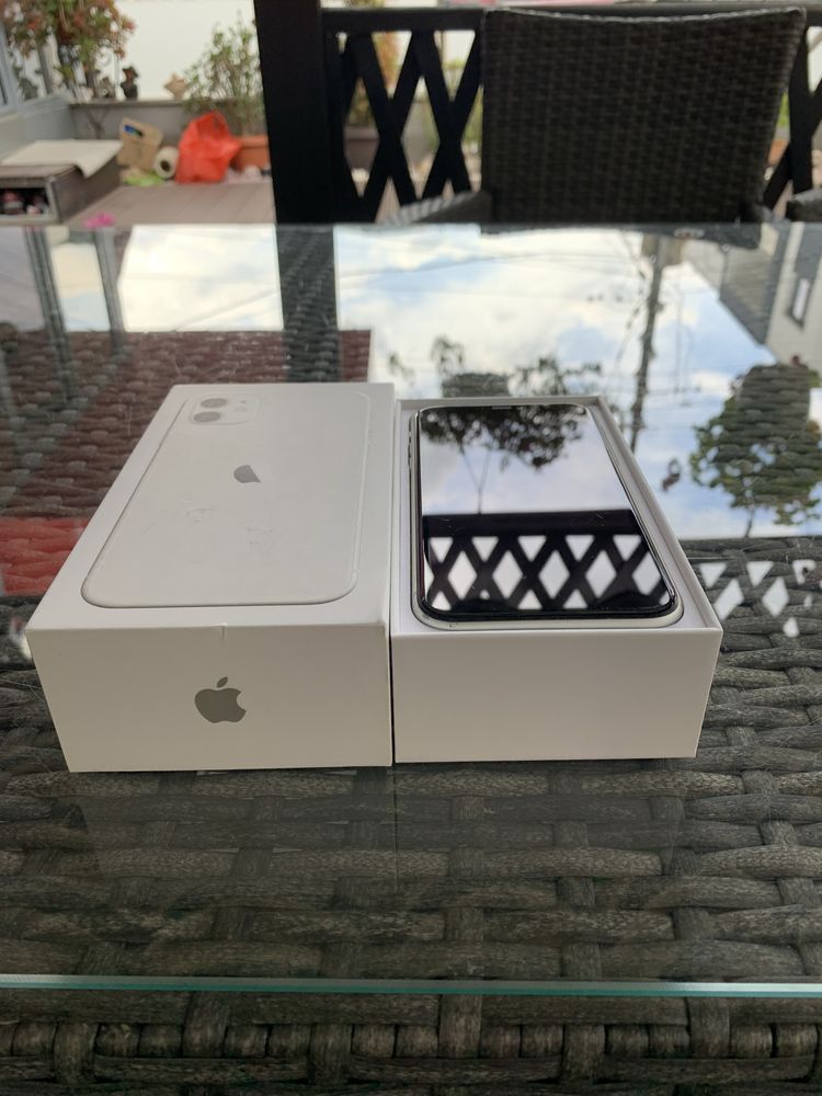 iPhone 11 64GB Liber de Rețea