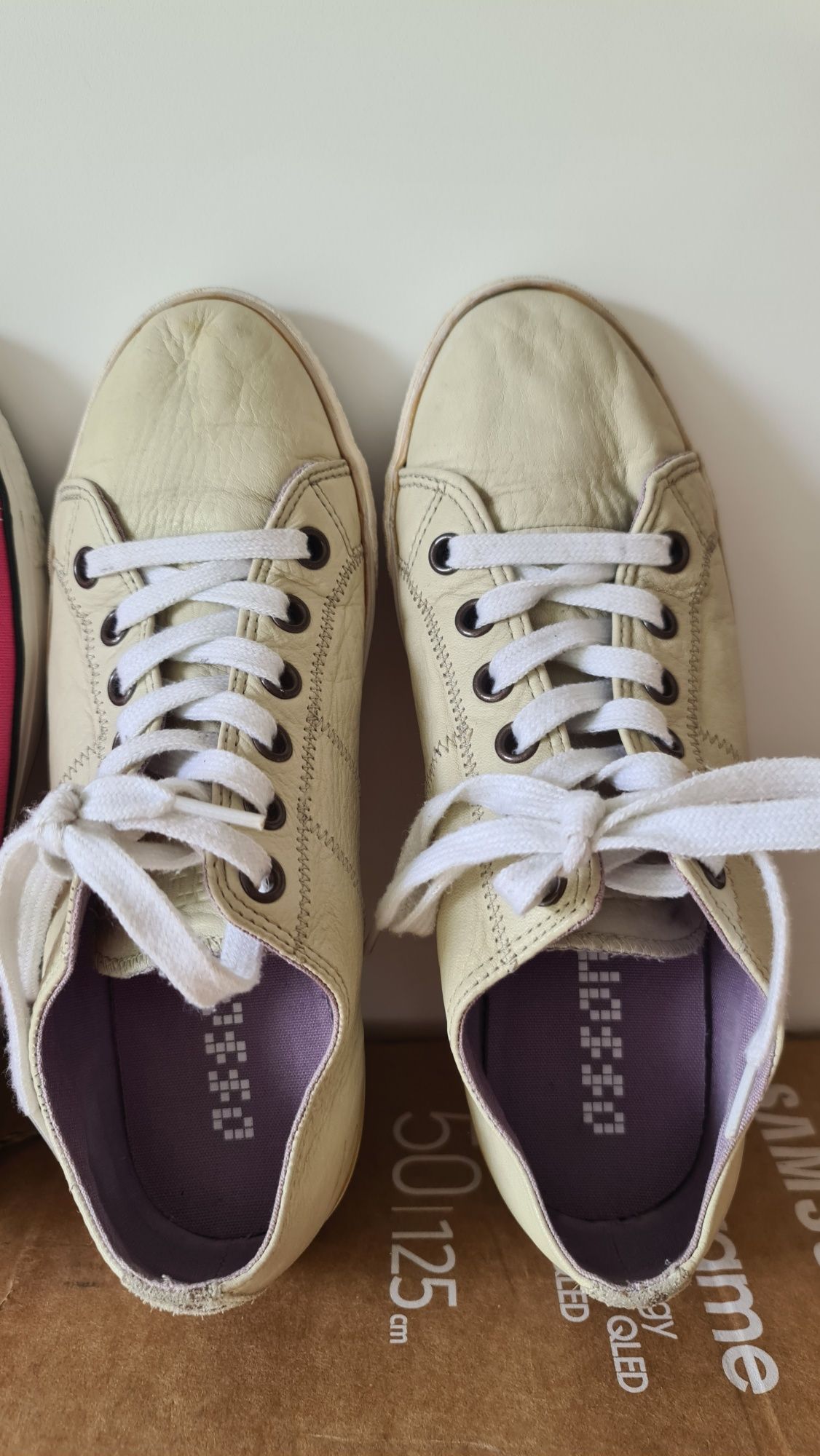 Converse , Atmosphere ,Rohde
