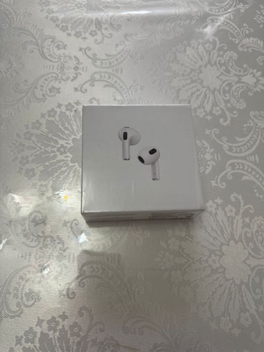 Продается Airpods 3