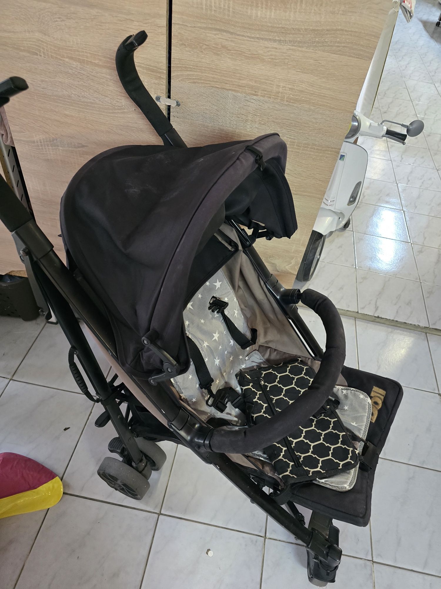 Детска количка с няколко степени