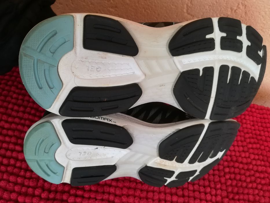 Adidași Asics nr 38 dama