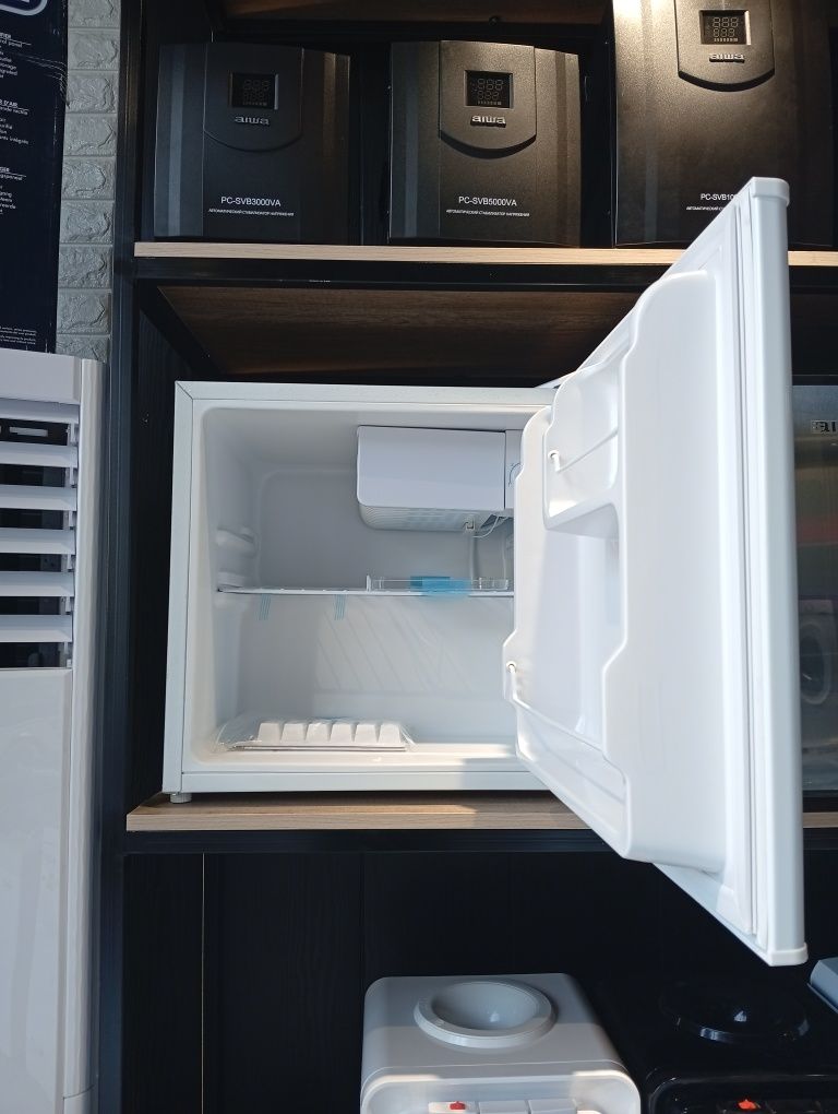 Mini holadilnik Aiwa 50 litr