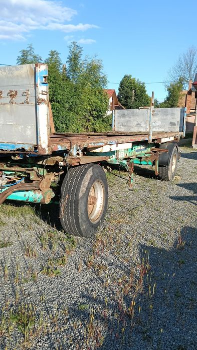 Vând remorcă înmatriculată.