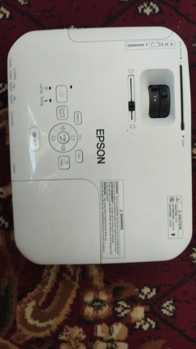 Epson проектор сотилади