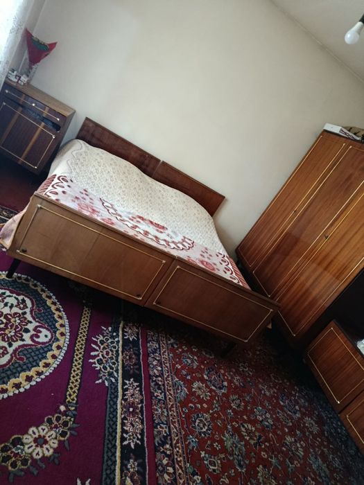 Yer sotiladi Nazarbek Tarnovda 2.2 sotix fasad  10*22 metr