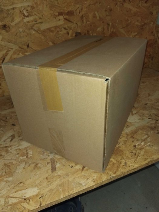 Три пластови кашони за бирени бутилки от 50cl