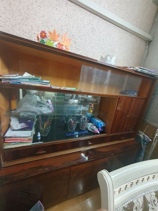 Румынский Сервант