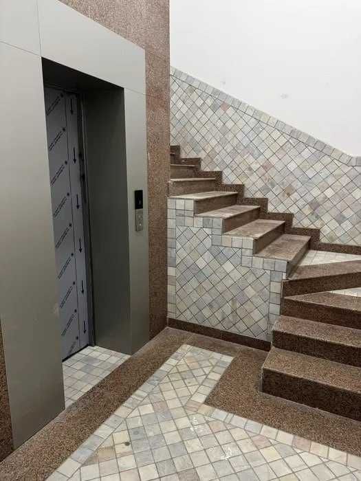 3-комнатная квартира в Ц-5, в кирпичном доме Площадь: 117.77 м²;