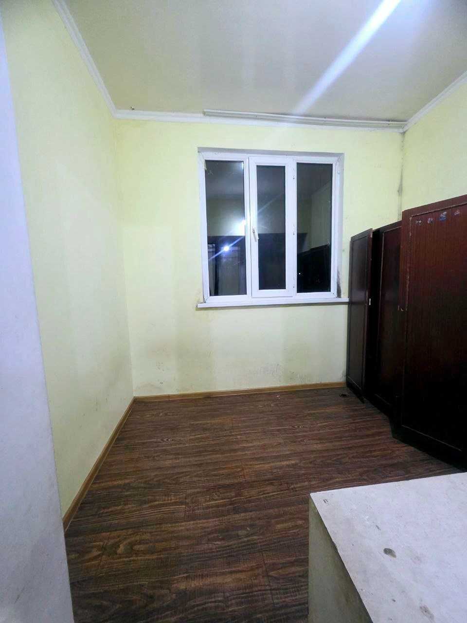 Razdelka Chilonzor-9 Kirpich 2/2/4  balkon 2/6 Orientir Rovd