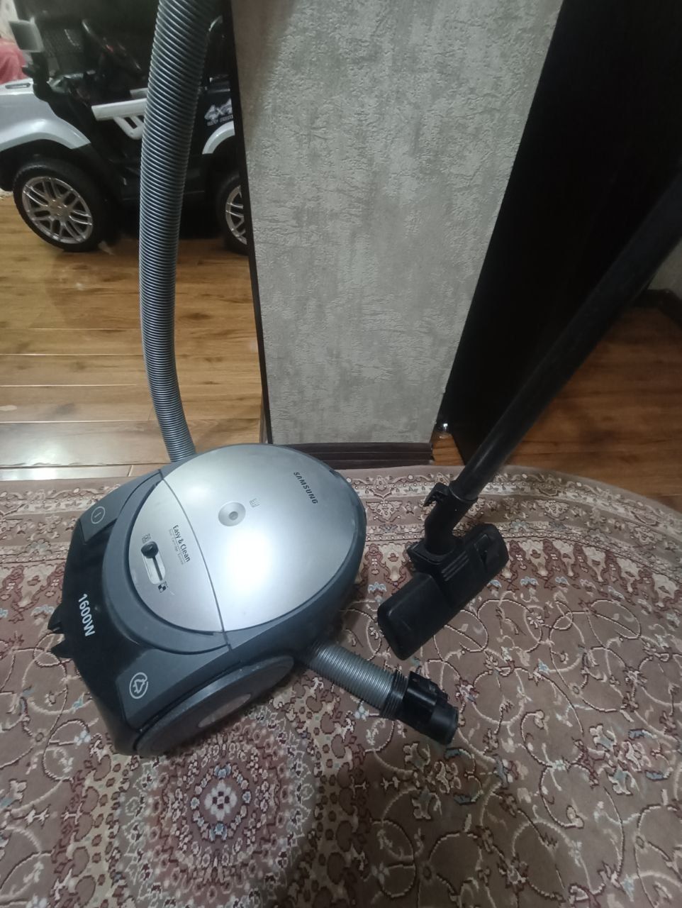 Продам пылесосы Samsung