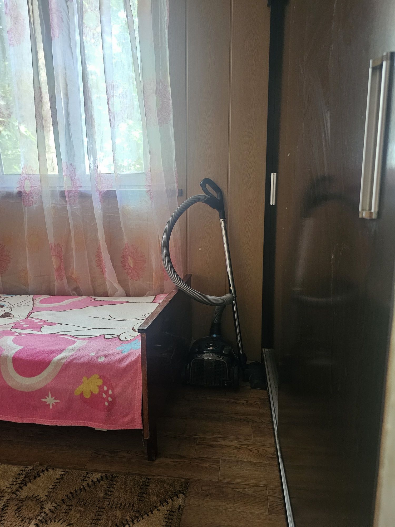 Продаётся квартира улучшенной планировки на 24 квартале Чиоанзар ориен