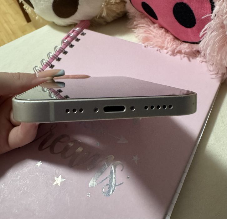 iphone 13 бял 128 GB