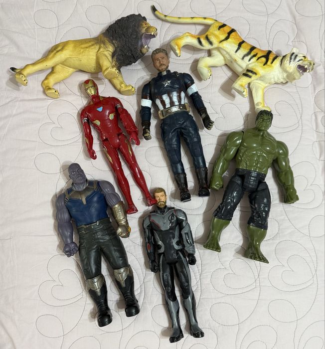 Игрушки MARVEL в отличном состоянии