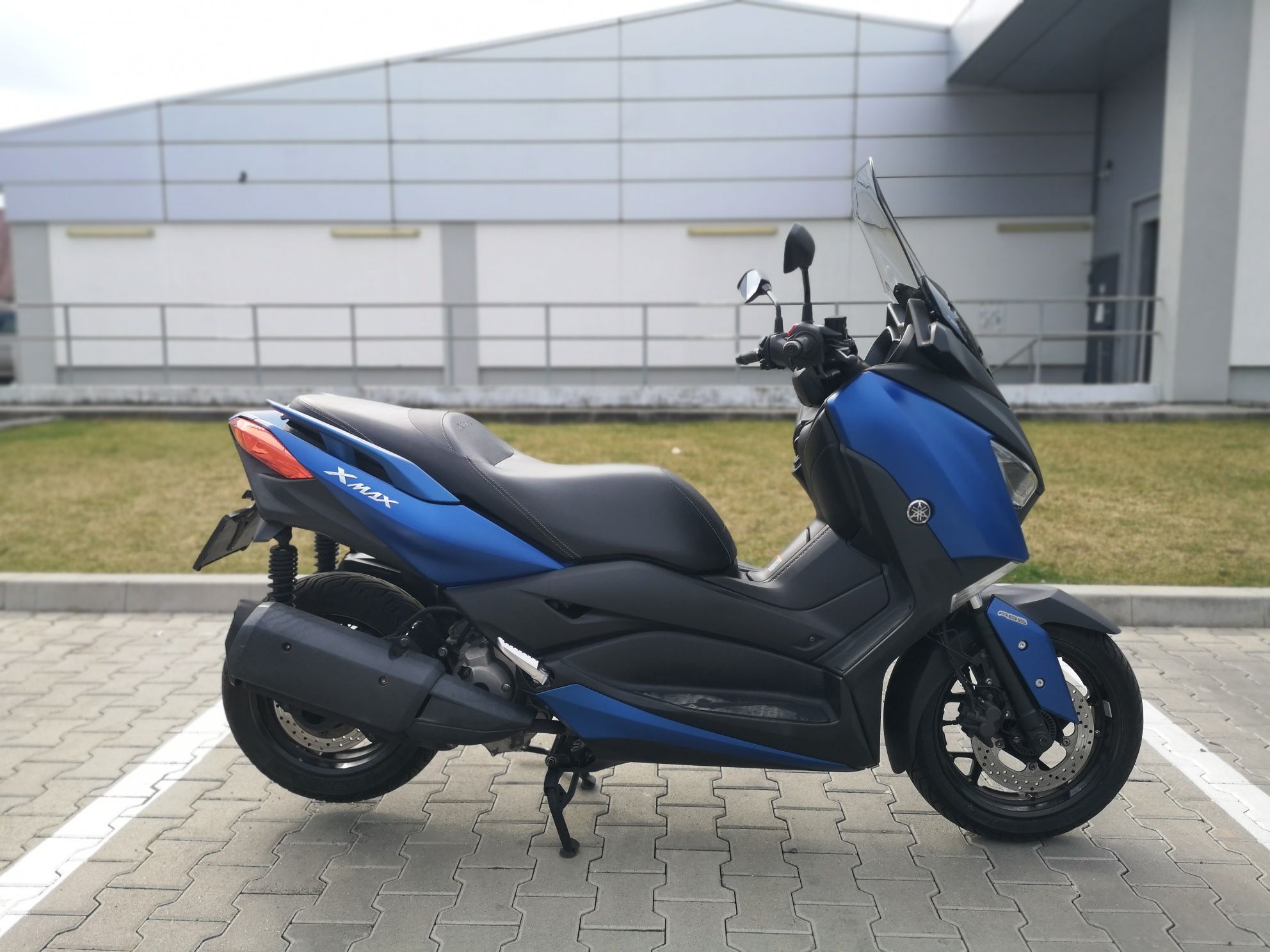 Yamaha x-max 300