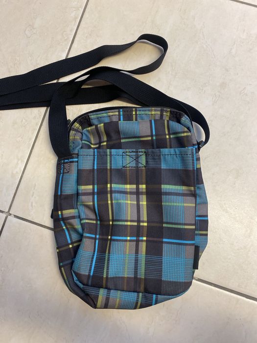 Чантички найк и адидас