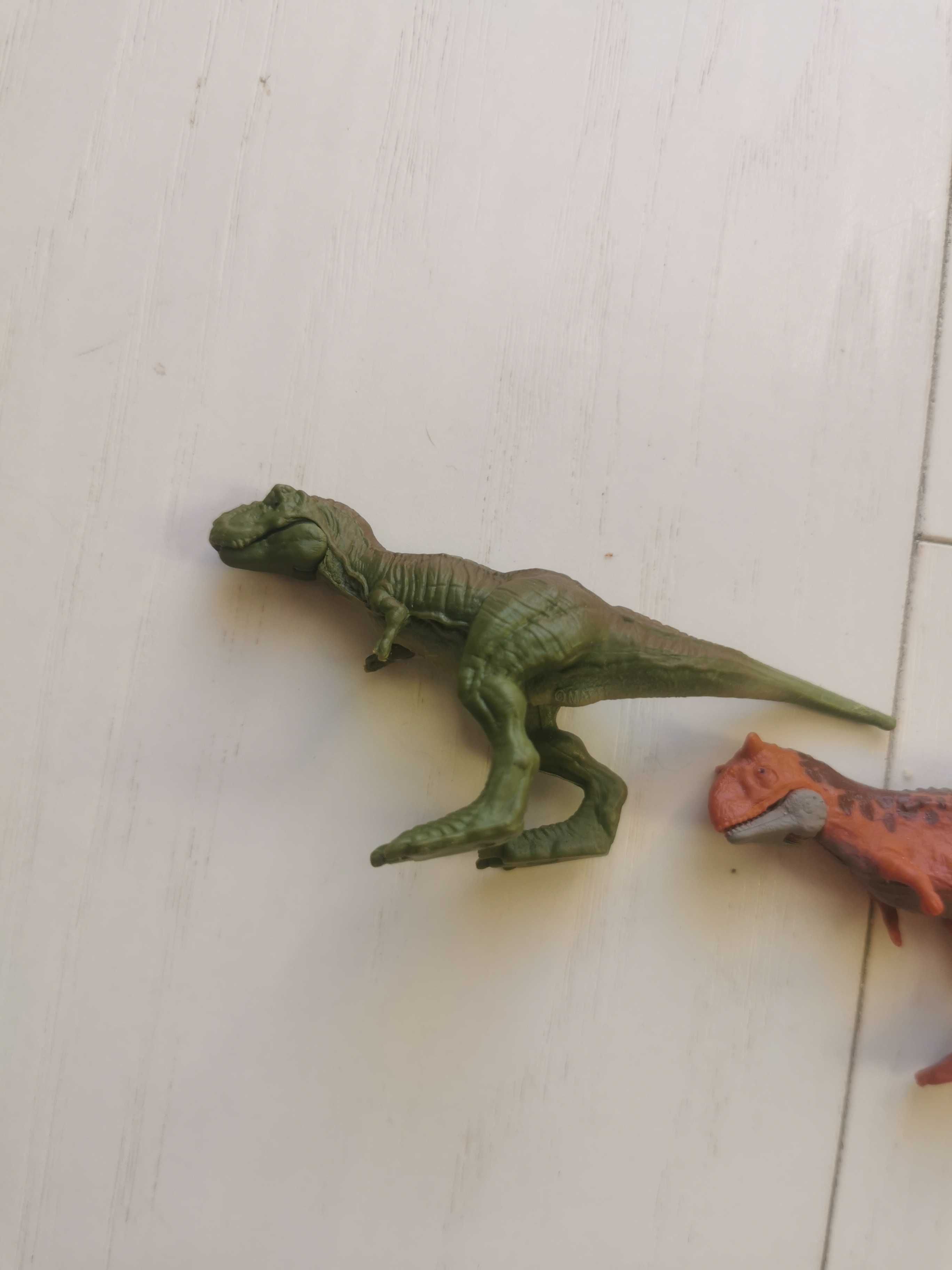 Figurine Jurassic World schimb sau 30 lei bucata