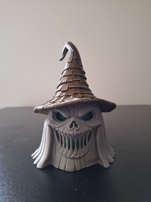 Хелуин светеща skull witch