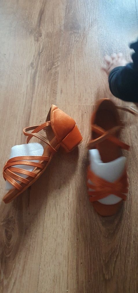 Професионални обувки за латино/ модерни танци