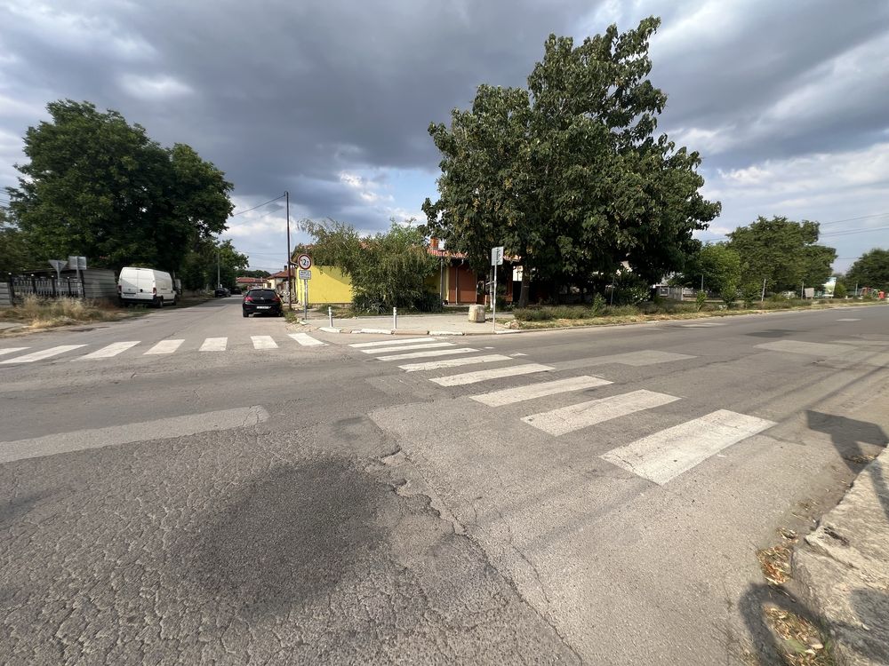 Заведение под наем с.Равно поле