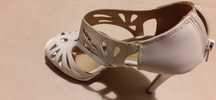 Pantofi mireasa numarul 38 cu toc 12 cm, platforma 2cm