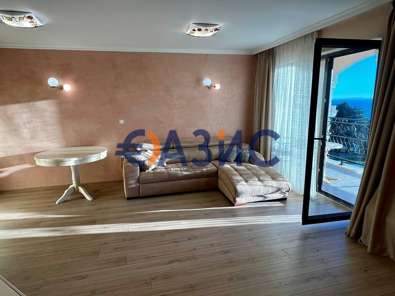 Продава се Тристаен апартамент в Несебър - 114 кв.м за 2193 €/кв.м - Снимка #2