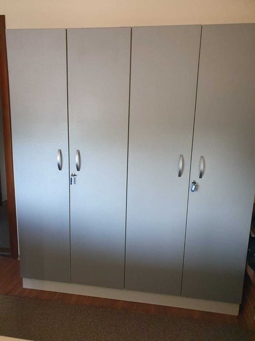 Mobilier birou pal si sticla