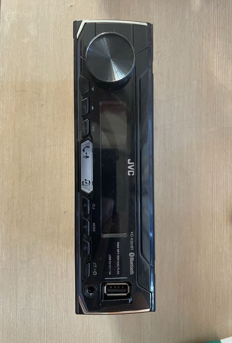 Магнитолу с динамиками